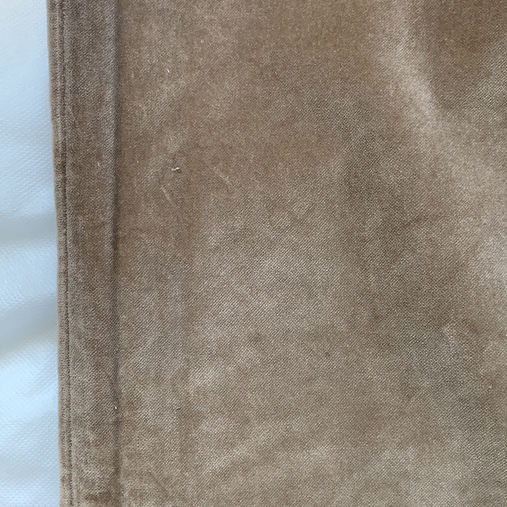 Queen bed skirt